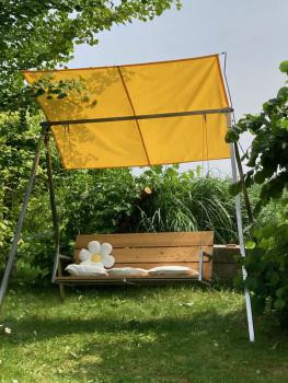 Hängeschaukel Garten / Wetter fest / Gartenschaukel Edelstahl / Schaukel an Seilen mit Gestell / 3 Sitzerschaukel für Erwachsene